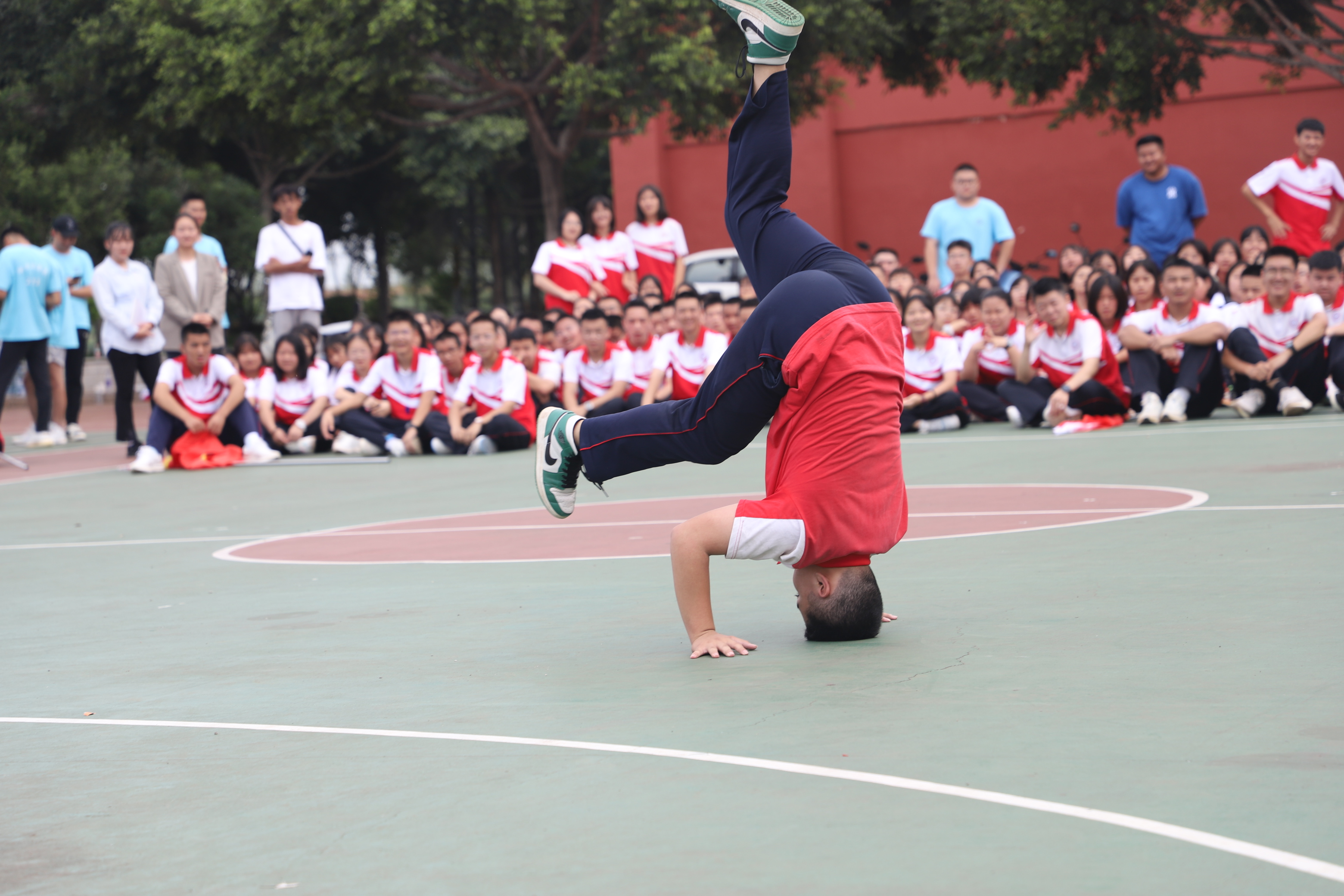 青春舞动校园——定格建水实验闻道润泽高级中学学子活力瞬间